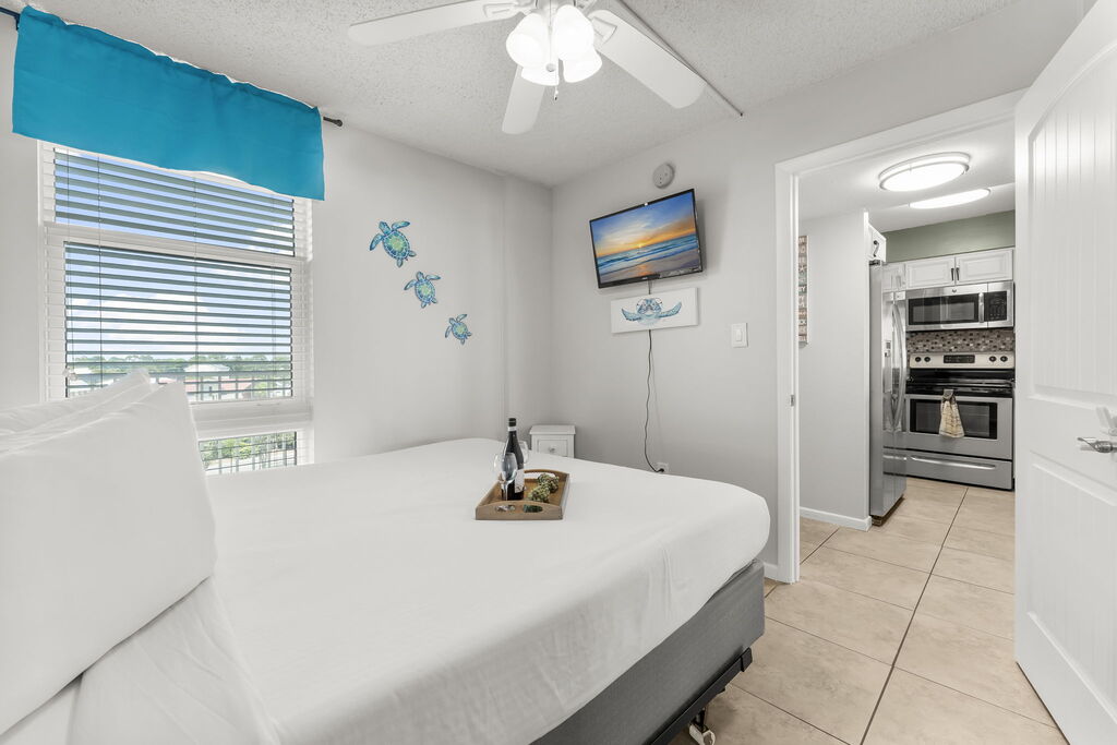 2 Condominium vacation rental located in Panama City Beach 1