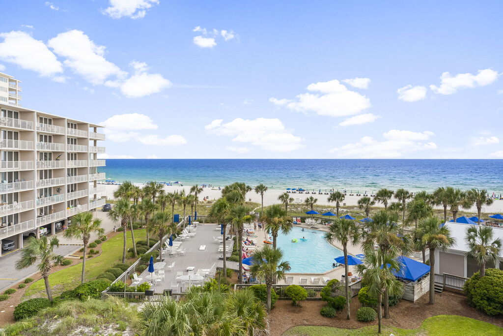 2 Condominium vacation rental located in Panama City Beach 1