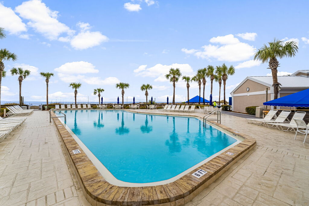 2 Condominium vacation rental located in Panama City Beach 1