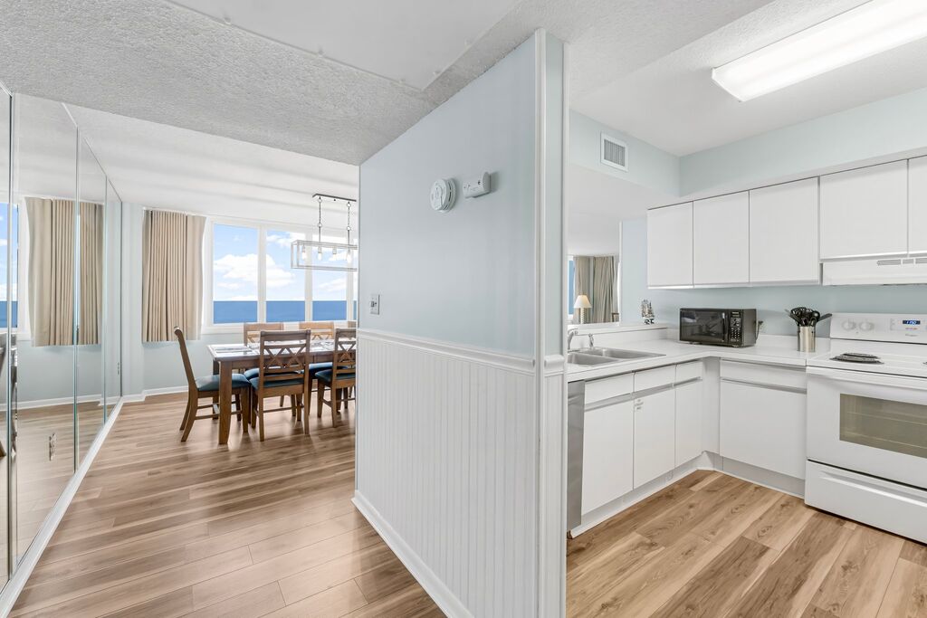 3 Condominium vacation rental located in Panama City Beach 1