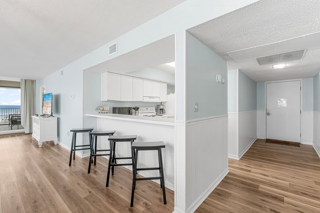 3 Condominium vacation rental located in Panama City Beach 1