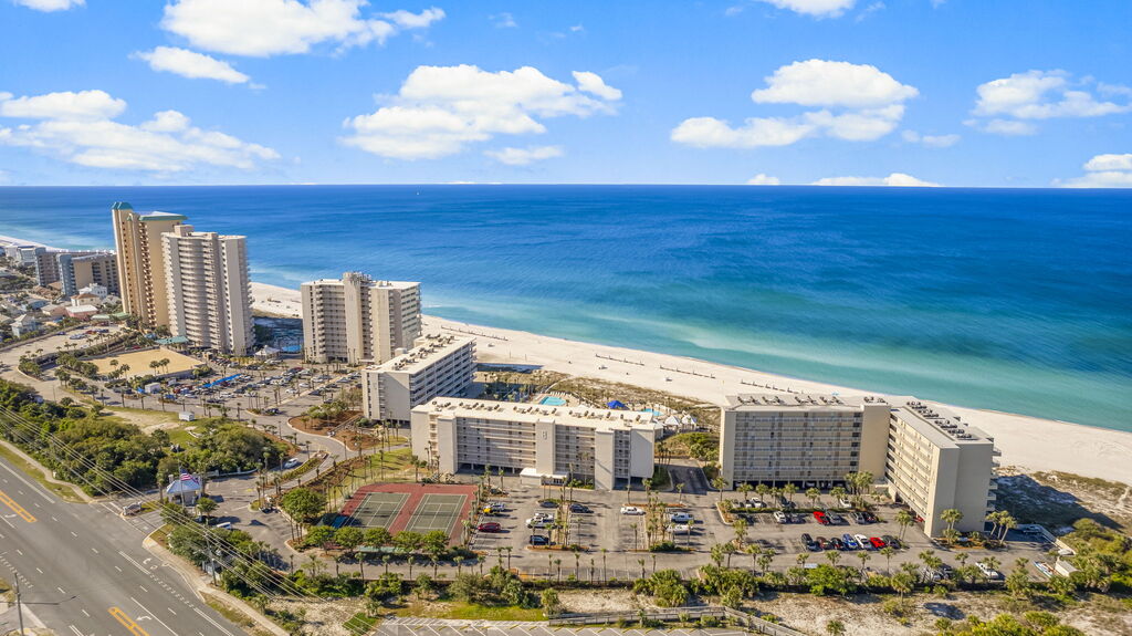 3 Condominium vacation rental located in Panama City Beach 1