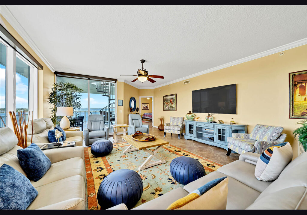 3 Condominium vacation rental located in Okaloosa Island 1
