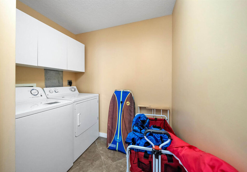 3 Condominium vacation rental located in Okaloosa Island 1