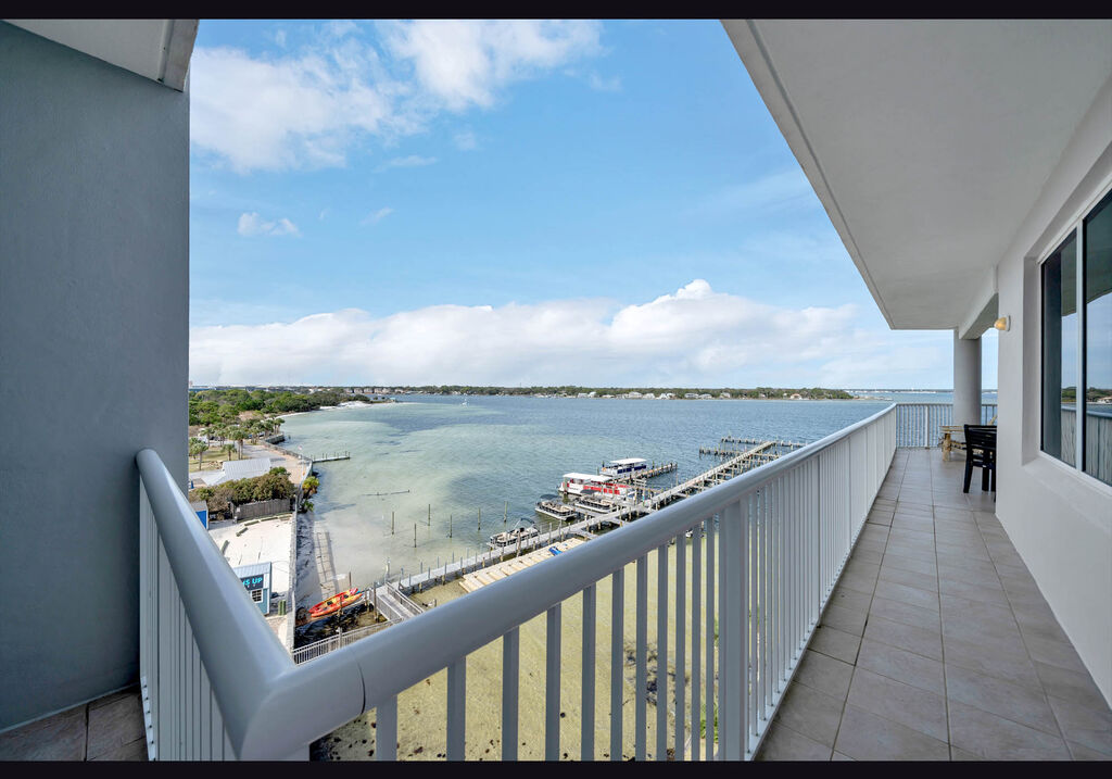 3 Condominium vacation rental located in Okaloosa Island 1