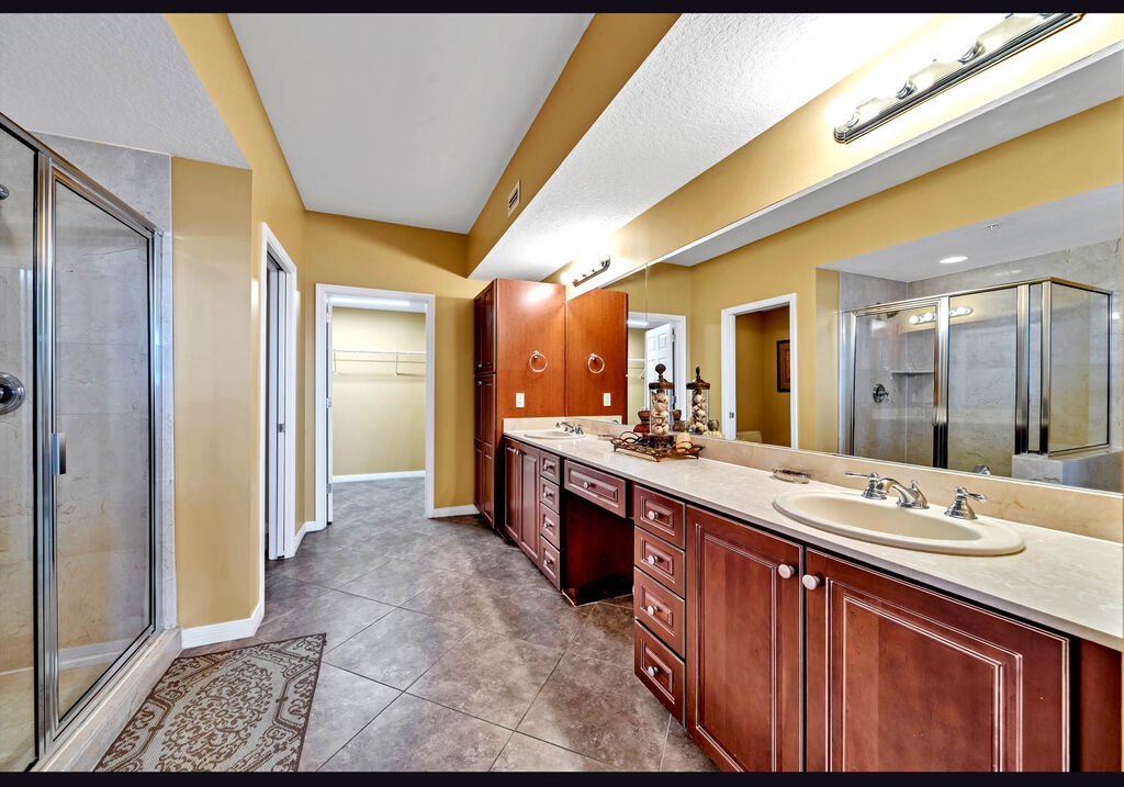 3 Condominium vacation rental located in Okaloosa Island 1