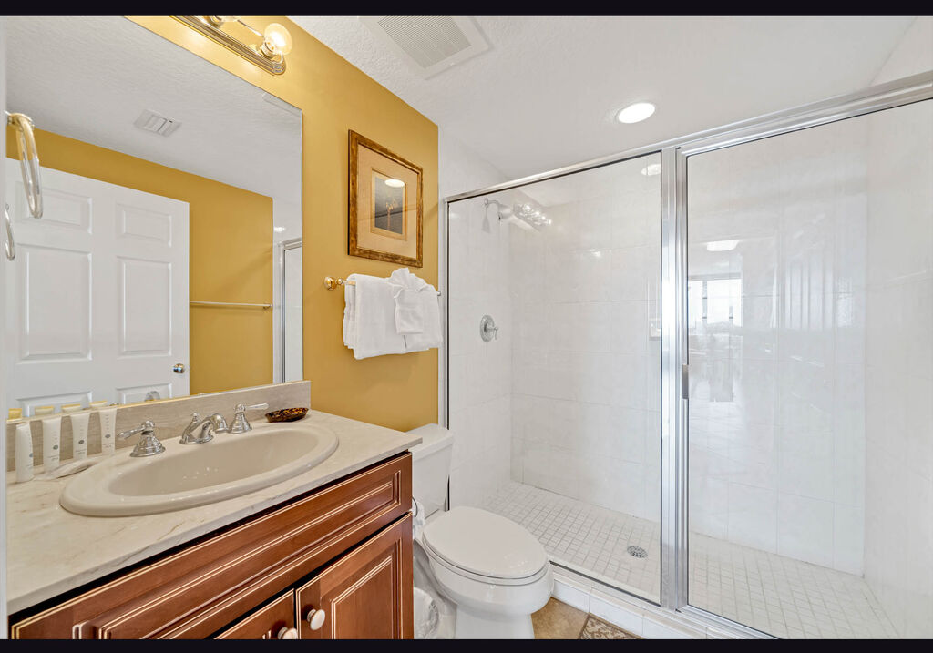 3 Condominium vacation rental located in Okaloosa Island 1