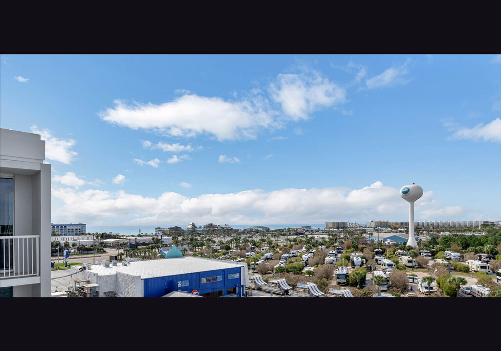 3 Condominium vacation rental located in Okaloosa Island 1