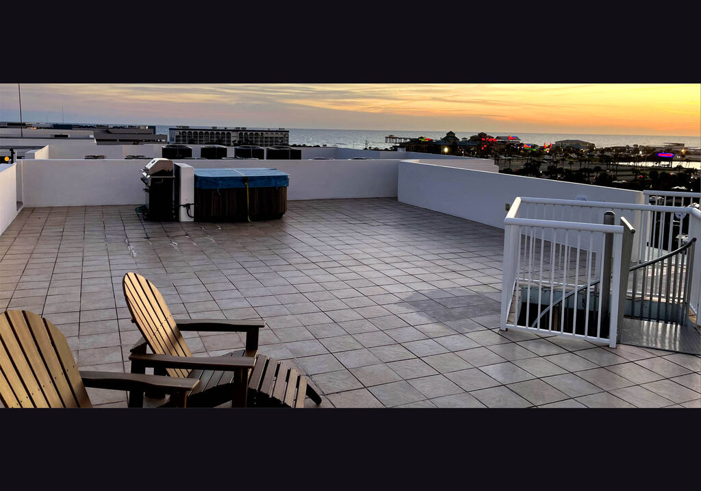 3 Condominium vacation rental located in Okaloosa Island 1