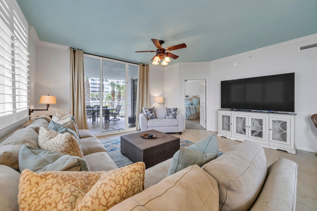 3 Condominium vacation rental located in Okaloosa Island 1