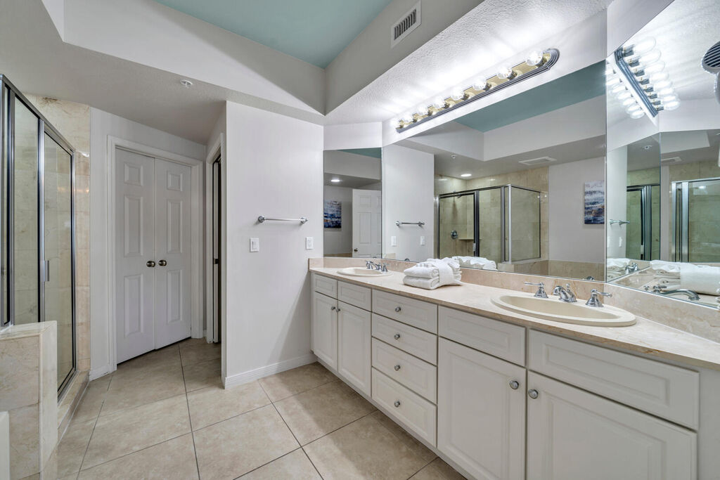 3 Condominium vacation rental located in Okaloosa Island 1