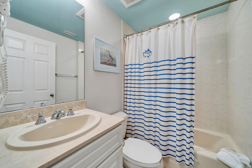 3 Condominium vacation rental located in Okaloosa Island 1