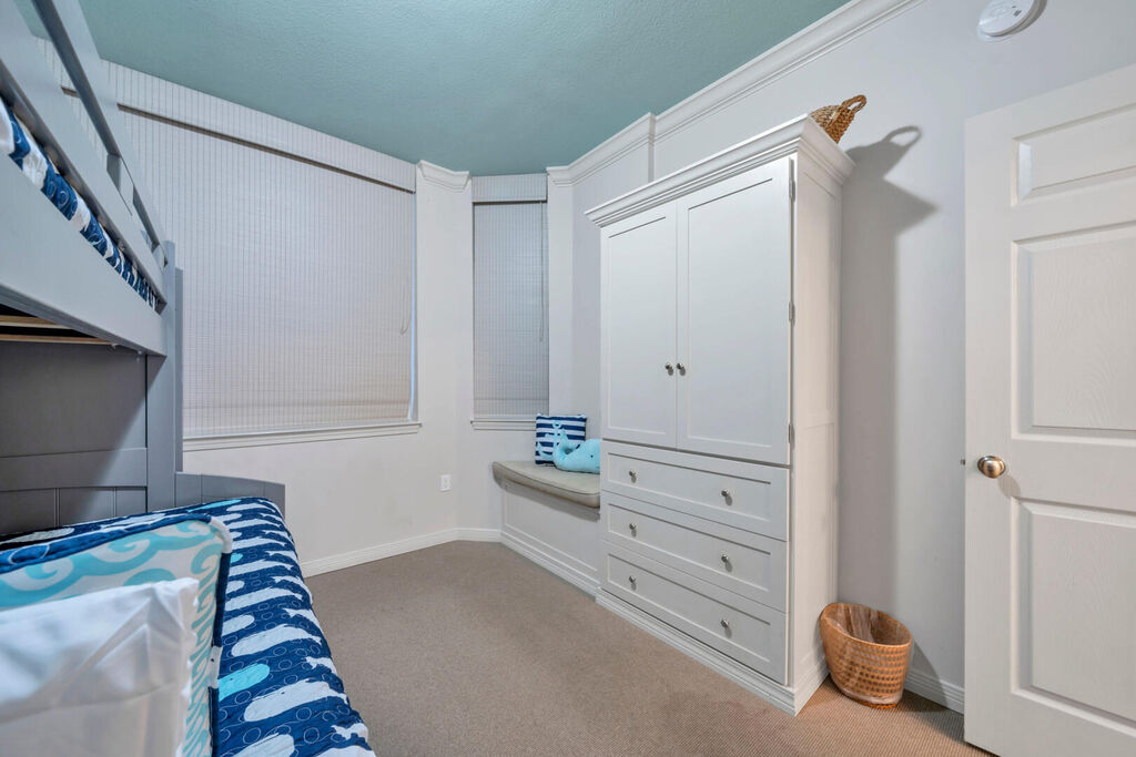 3 Condominium vacation rental located in Okaloosa Island 1