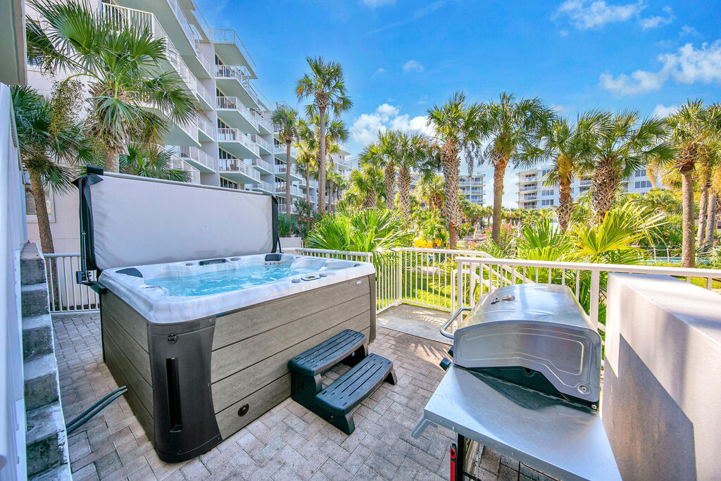 3 Condominium vacation rental located in Okaloosa Island 1
