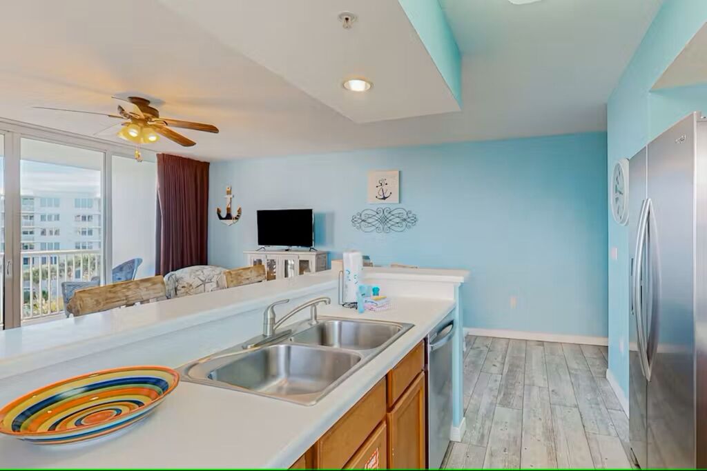 2 Condominium vacation rental located in Okaloosa Island 1