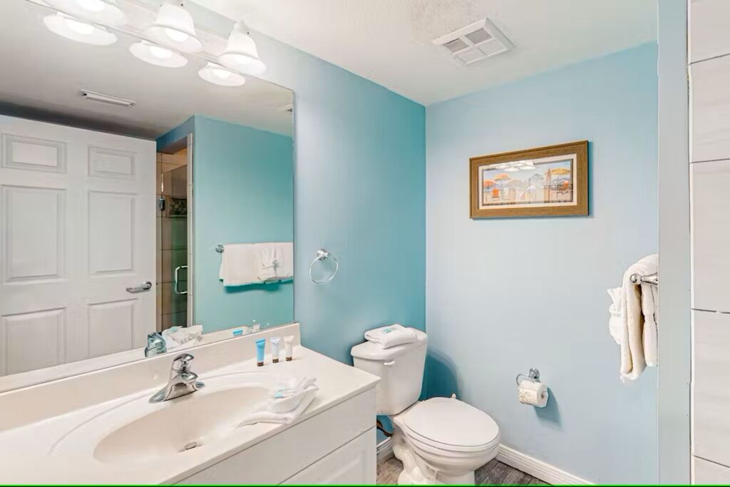 2 Condominium vacation rental located in Okaloosa Island 1