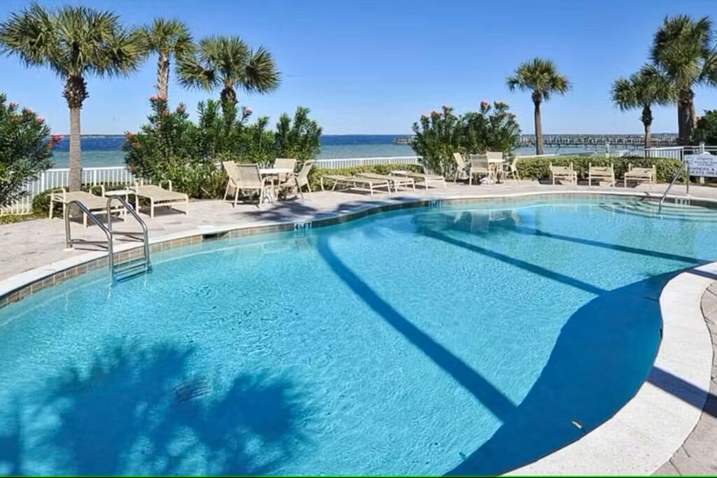 2 Condominium vacation rental located in Okaloosa Island 1