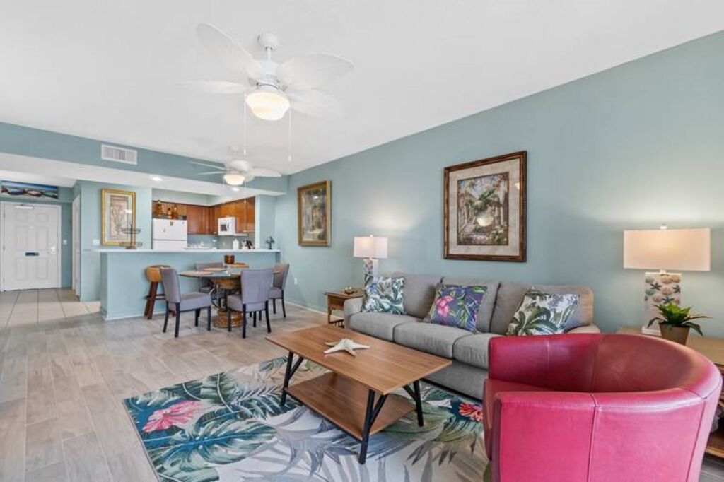 3 Condominium vacation rental located in Okaloosa Island 1