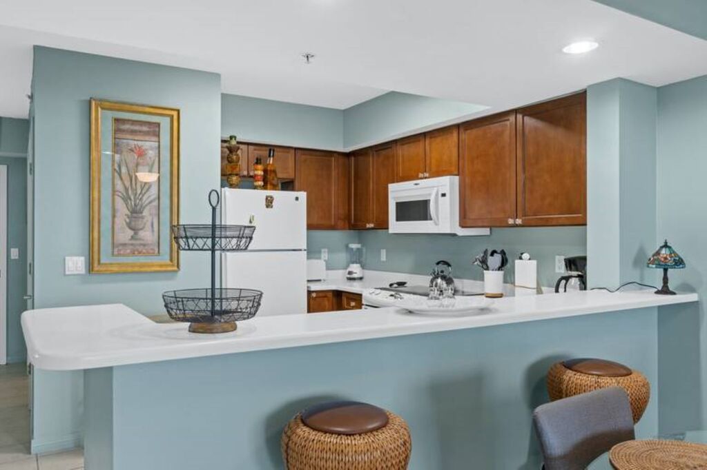 3 Condominium vacation rental located in Okaloosa Island 1