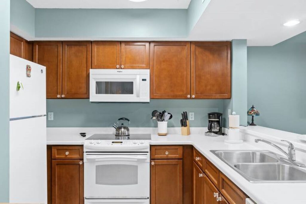 3 Condominium vacation rental located in Okaloosa Island 1