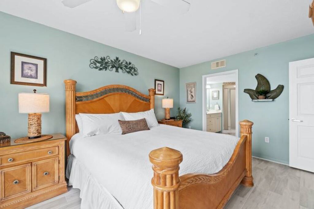 3 Condominium vacation rental located in Okaloosa Island 1