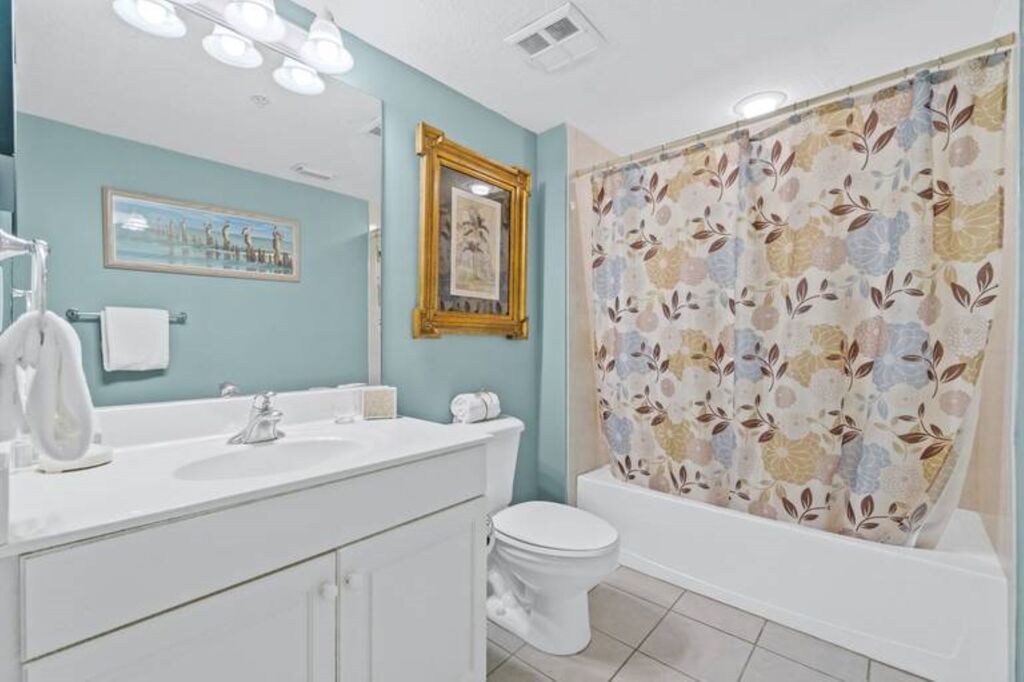 3 Condominium vacation rental located in Okaloosa Island 1