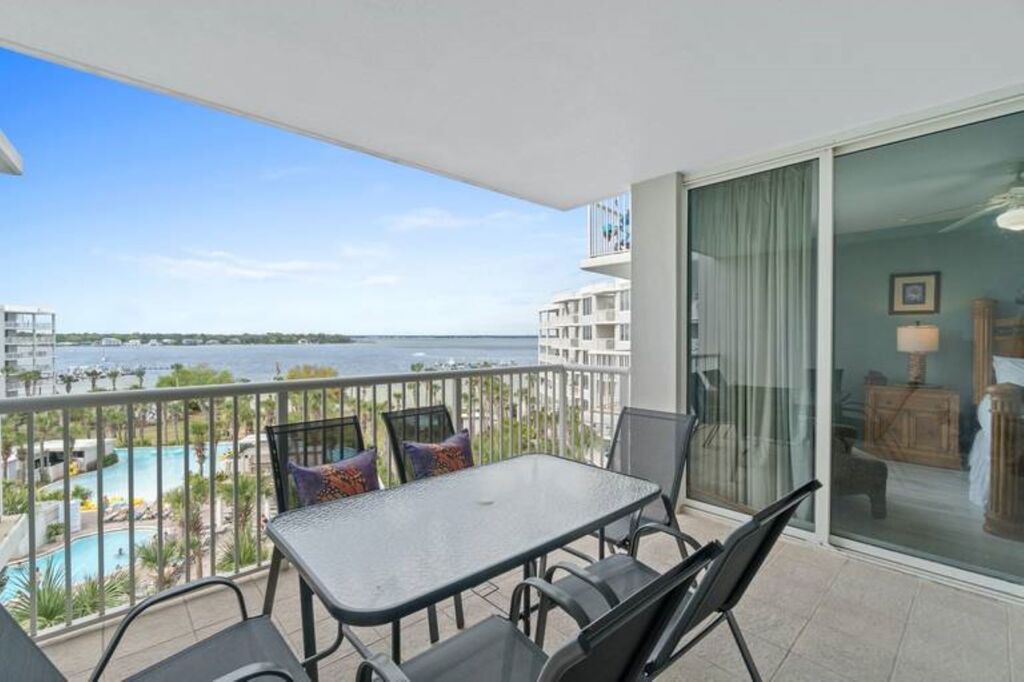 3 Condominium vacation rental located in Okaloosa Island 1