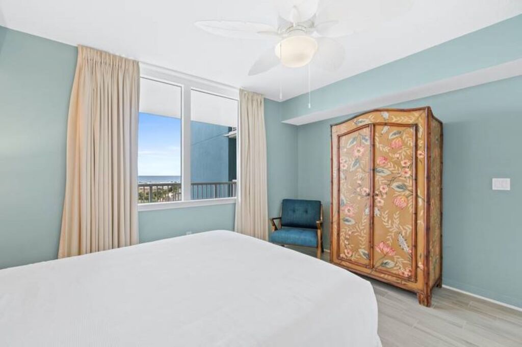 3 Condominium vacation rental located in Okaloosa Island 1