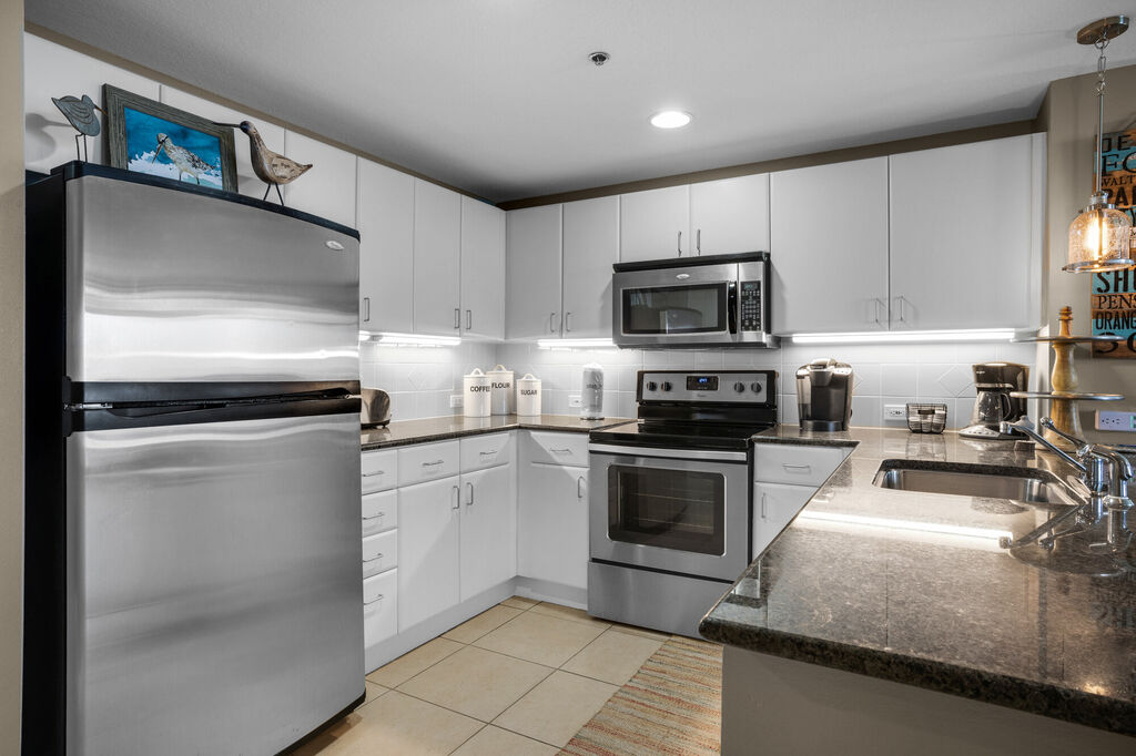 2 Condominium vacation rental located in Panama City Beach 1