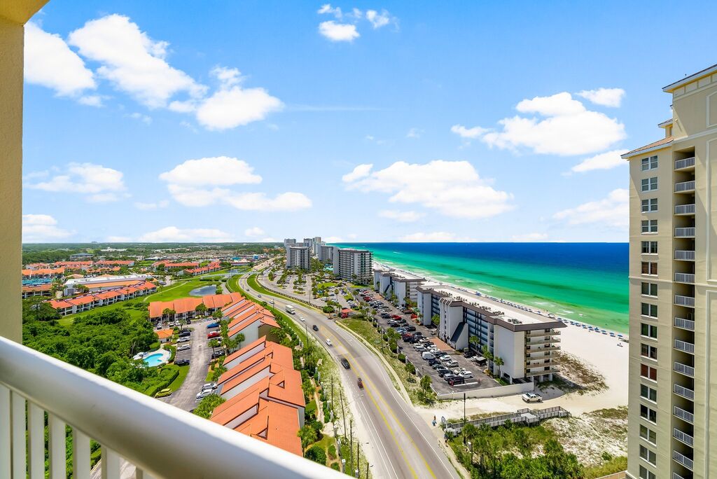 1 Condominium vacation rental located in Panama City Beach 1