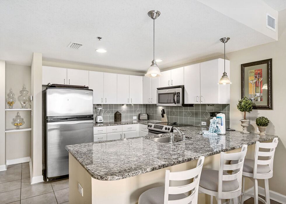 2 Condominium vacation rental located in Panama City Beach 1