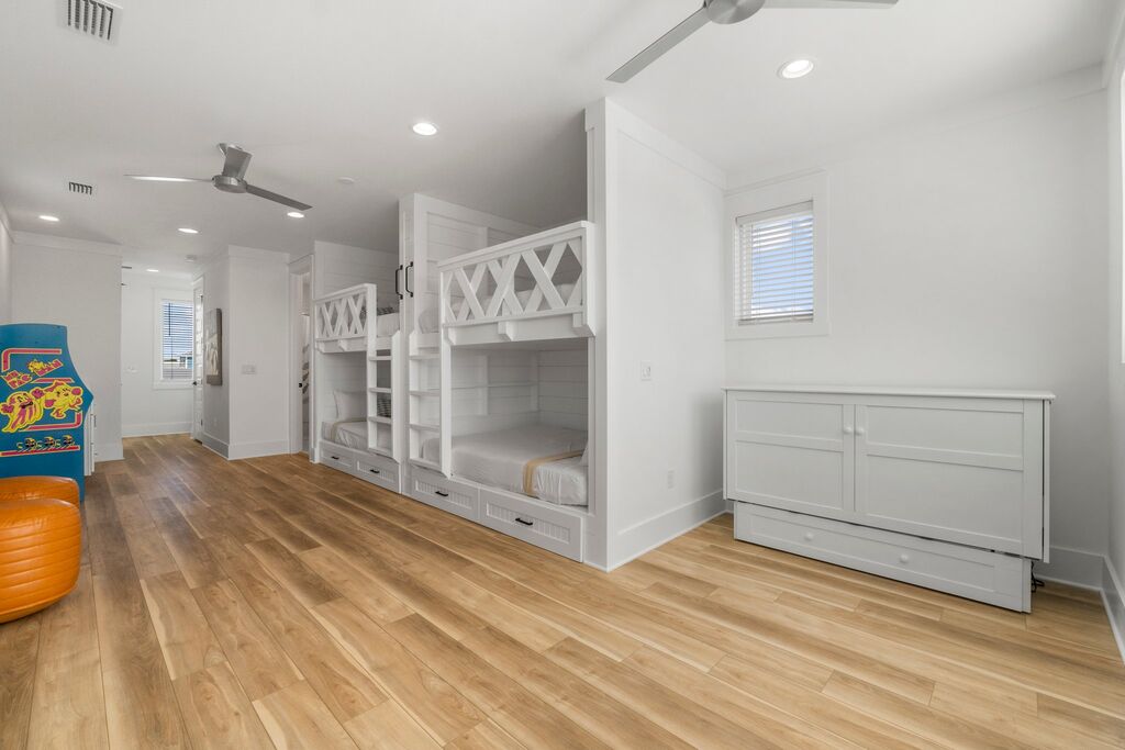 6 House vacation rental located in Destin 1