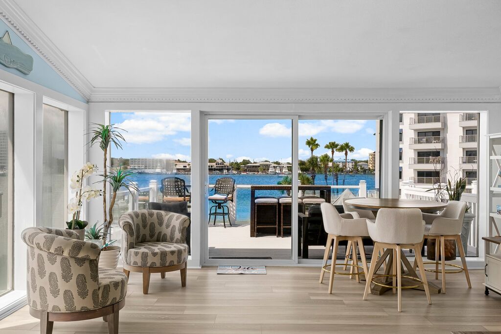 5 House vacation rental located in Destin 1