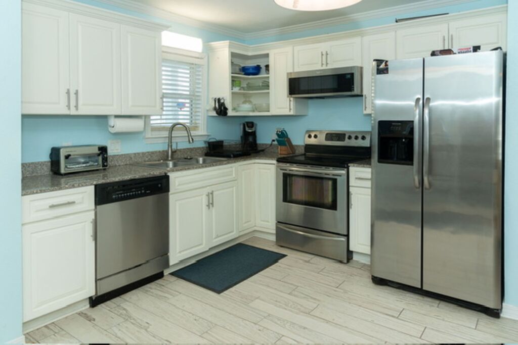 2 Condominium vacation rental located in Okaloosa Island 1