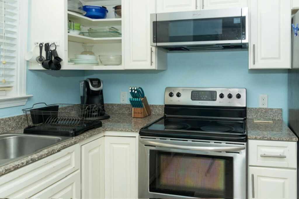 2 Condominium vacation rental located in Okaloosa Island 1