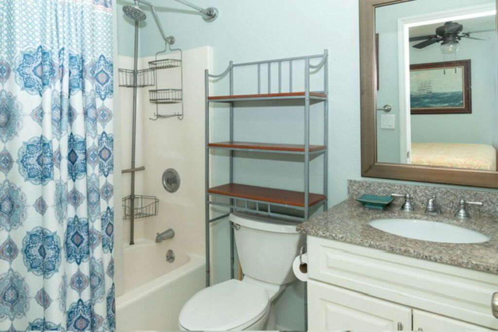 2 Condominium vacation rental located in Okaloosa Island 1