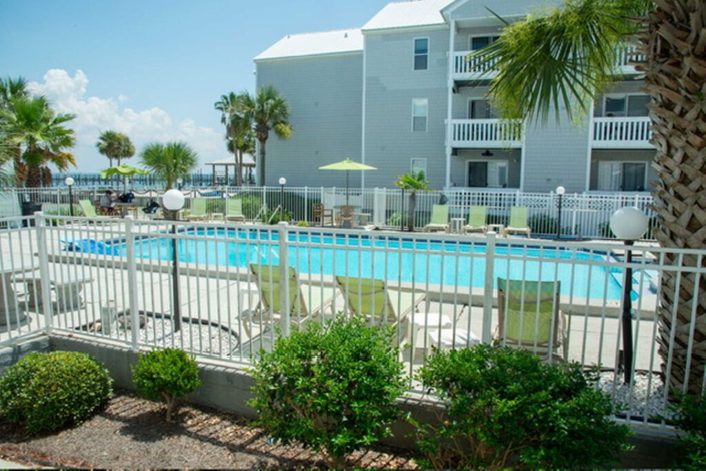 2 Condominium vacation rental located in Okaloosa Island 1