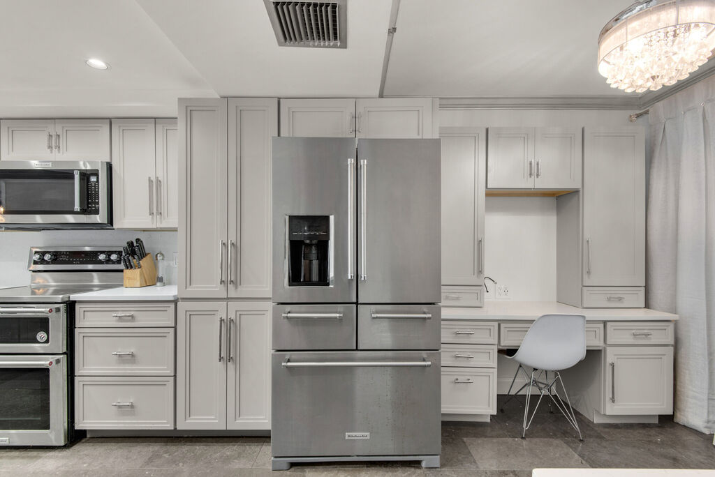 2 Condominium vacation rental located in Destin 1