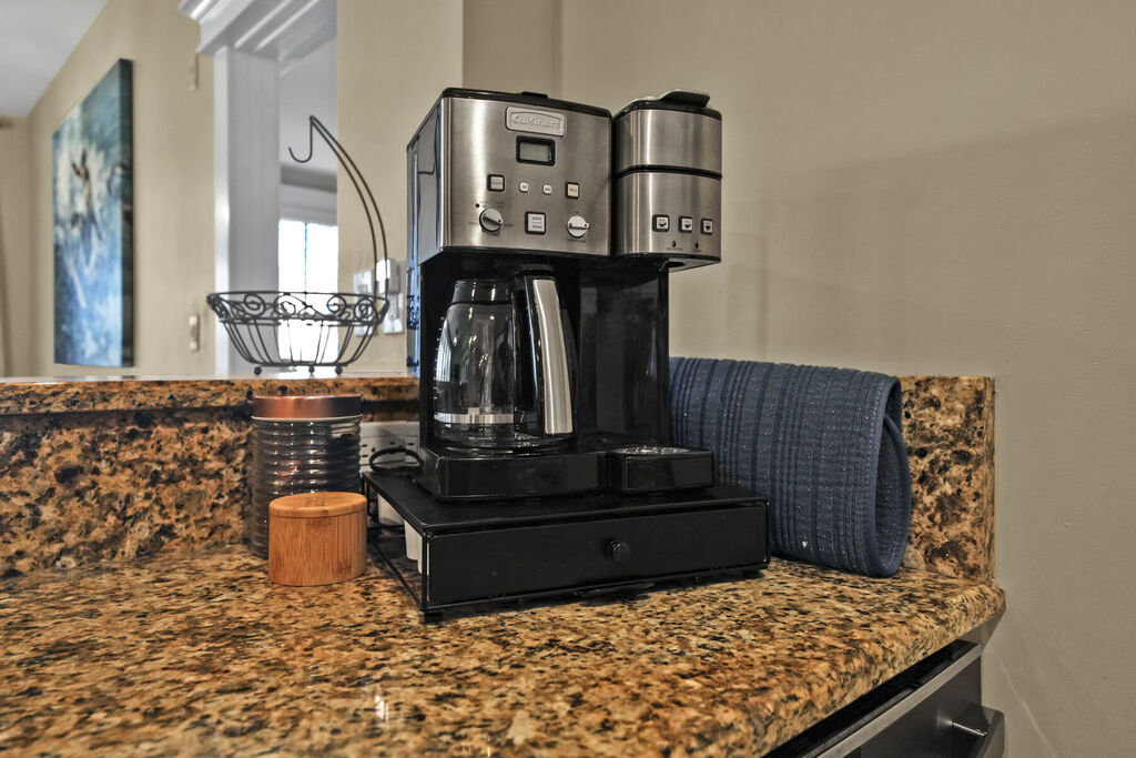 3 Condominium vacation rental located in Destin 1