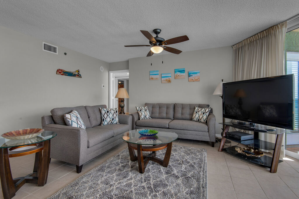 2 Condominium vacation rental located in Panama City Beach 1