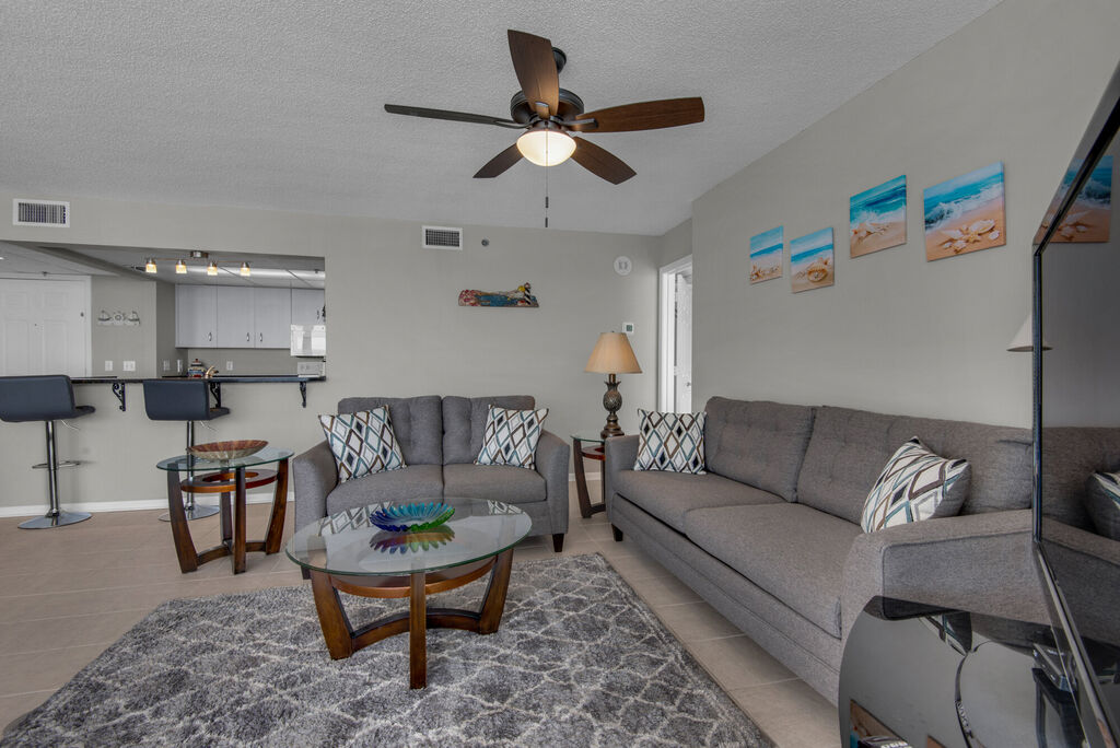 2 Condominium vacation rental located in Panama City Beach 1