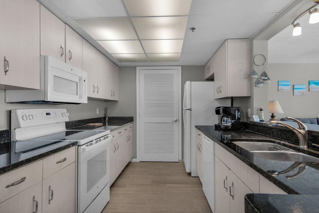 2 Condominium vacation rental located in Panama City Beach 1