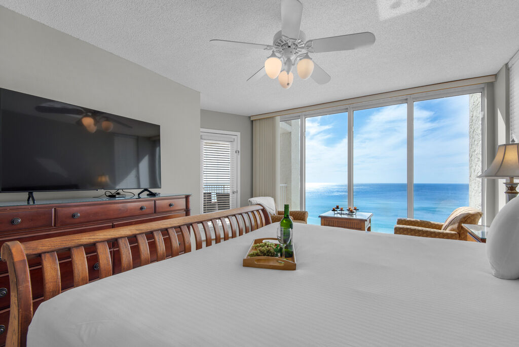 2 Condominium vacation rental located in Panama City Beach 1