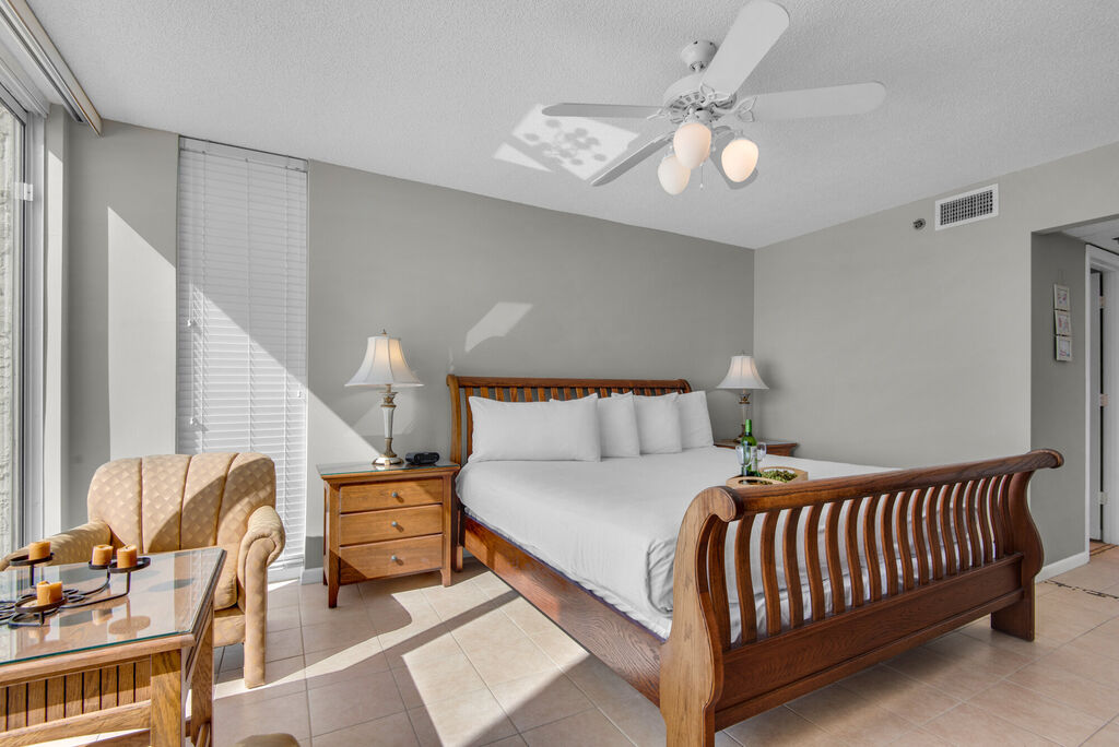 2 Condominium vacation rental located in Panama City Beach 1
