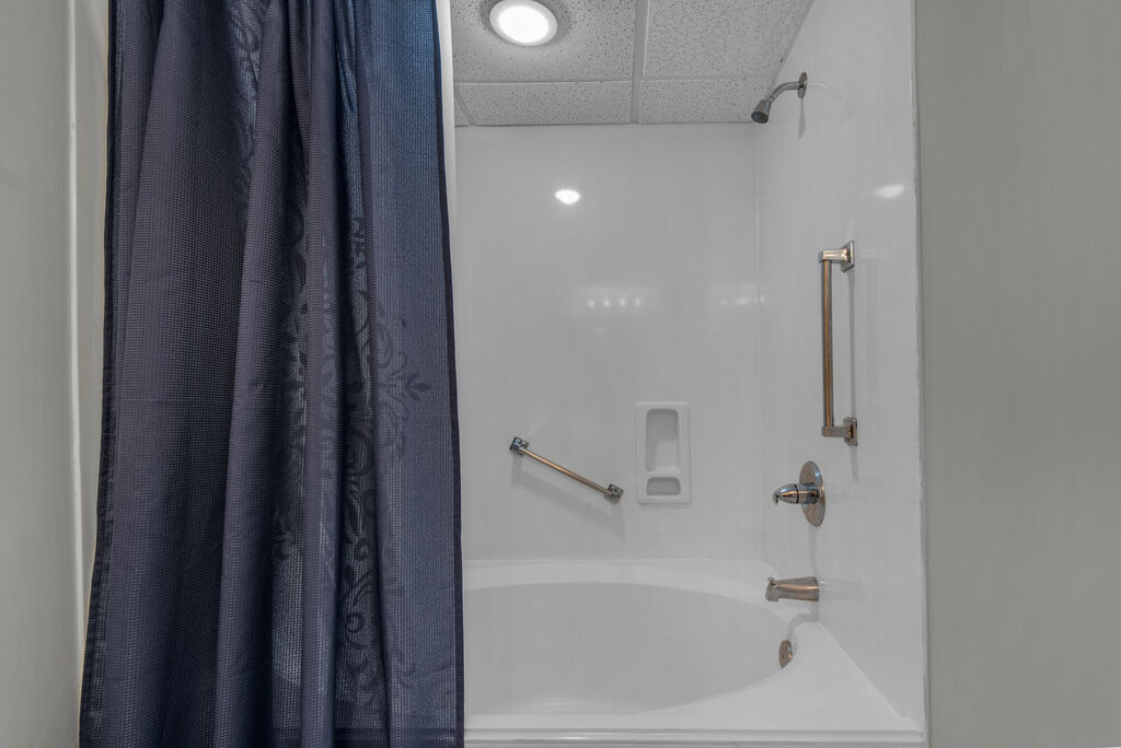 2 Condominium vacation rental located in Panama City Beach 1
