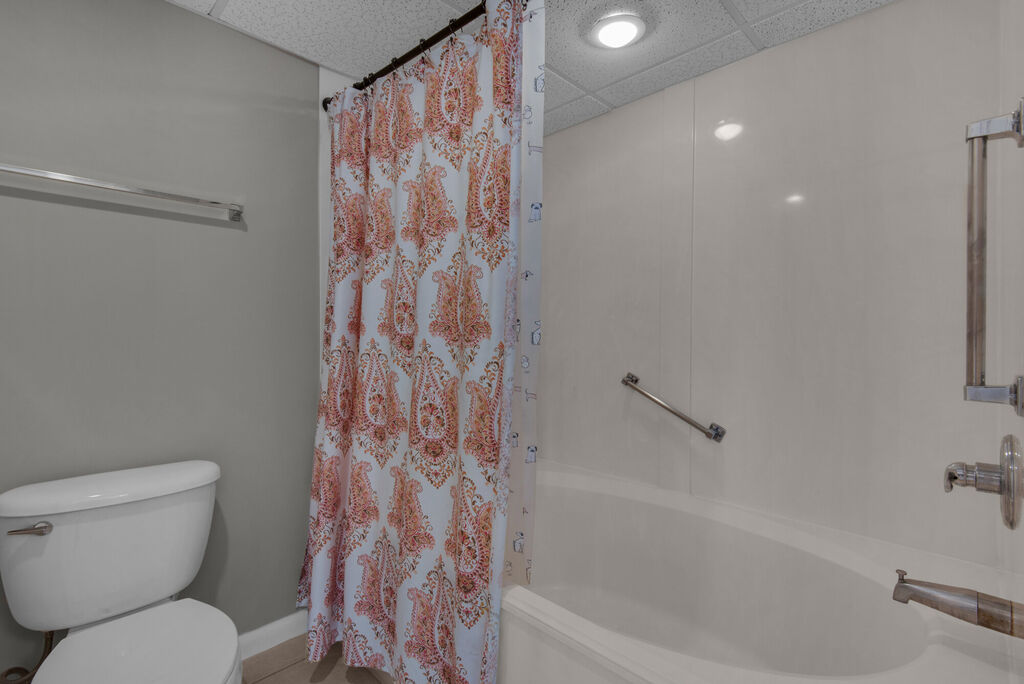 2 Condominium vacation rental located in Panama City Beach 1