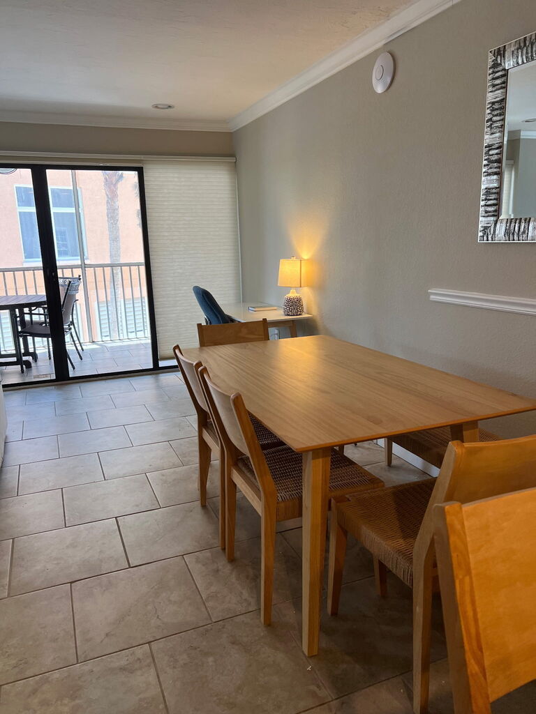 2 Condominium vacation rental located in Anna Maria Island 1