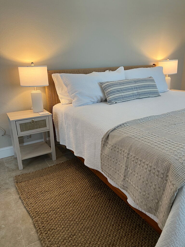 2 Condominium vacation rental located in Anna Maria Island 1