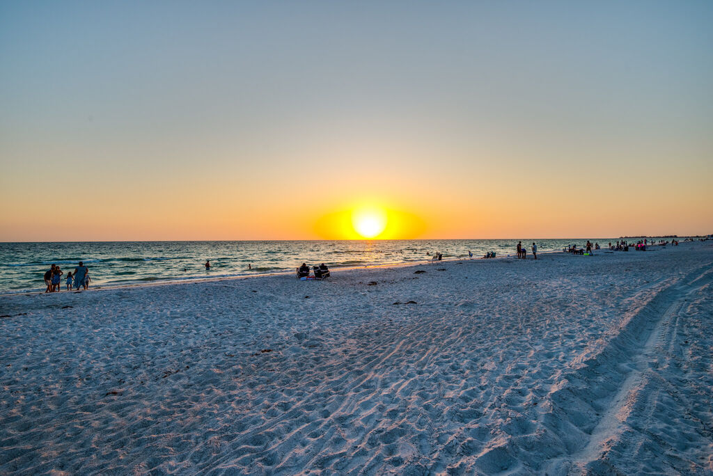 2 Condominium vacation rental located in Anna Maria Island 1