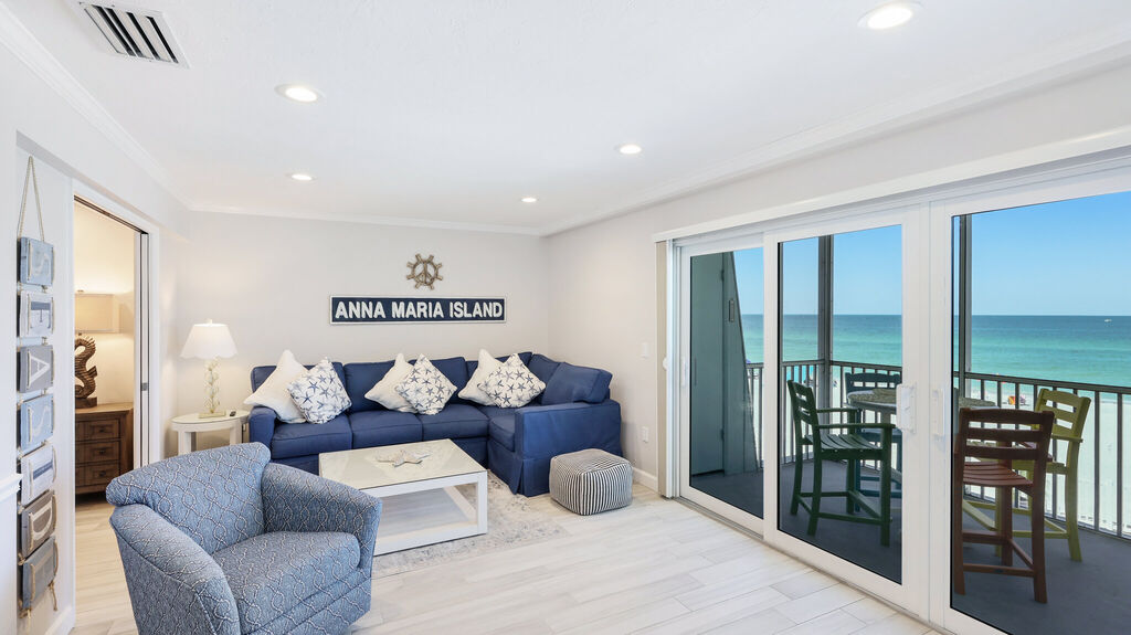 2 Condominium vacation rental located in Anna Maria Island 1
